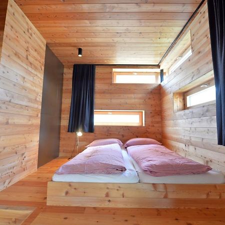 Design Lodge The Cube Urtijëi Dış mekan fotoğraf