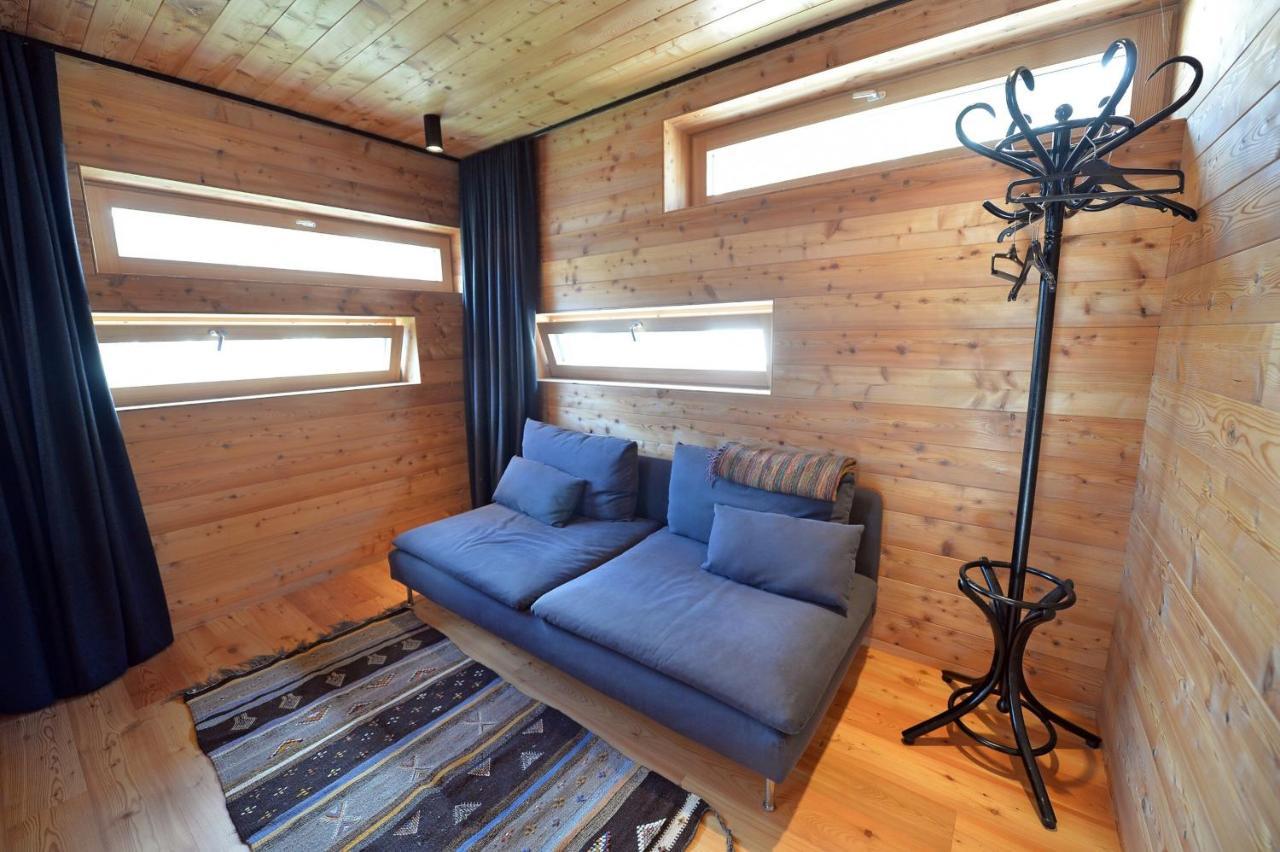 Design Lodge The Cube Urtijëi Dış mekan fotoğraf